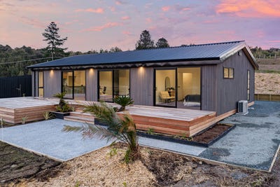 /international/nz/674-millbrook-road-waipu-northland-380119882296/