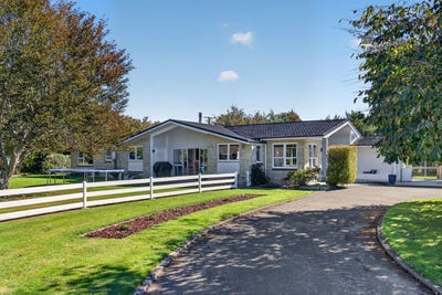 /international/nz/195-park-road-carterton-wairarapa-380119859498/