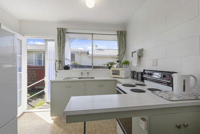 /international/nz/14-jillett-street-titahi-bay-wellington-380119803967/