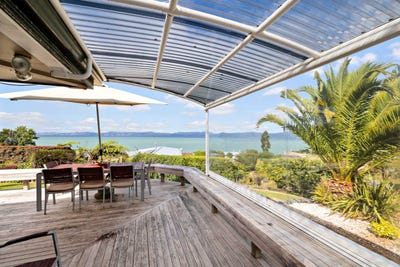 /international/nz/1843b-east-coast-road-kaiaua-auckland-380119818979/