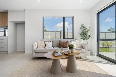 /international/nz/19-pohorama-lane-conifer-grove-auckland-380119984538/