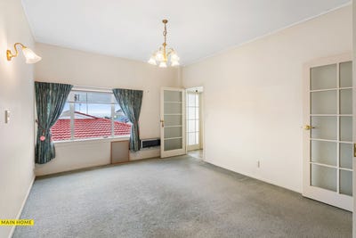 /international/nz/9-ngatiawa-street-one-tree-hill-auckland-380119940908/