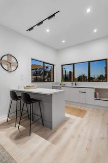 /international/nz/937e-whangaparaoa-road-whangaparaoa-auckland-380119855598/