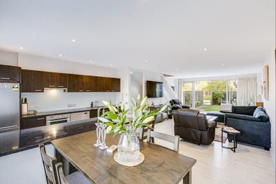 /international/nz/37-9-humber-street-ahuriri-hawkes-bay-380119881210/