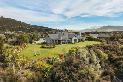 /international/nz/31-matheson-crescent-albert-town-central-otago-lakes-district-380120036289/