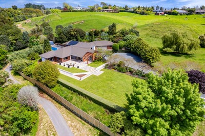 /international/nz/377-frankley-road-ferndale-taranaki-380119831990/