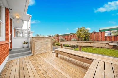 /international/nz/774-beach-road-browns-bay-auckland-380119938380/