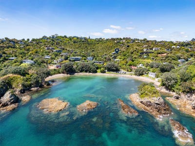 /international/nz/9-empire-avenue-oneroa-auckland-380119819627/