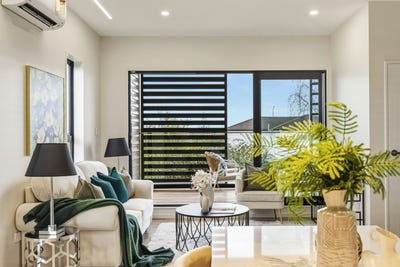 /international/nz/8-16-woodford-avenue-henderson-auckland-380119939730/