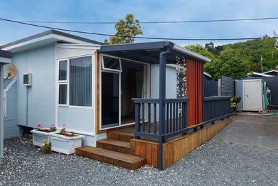 /international/nz/8-132-esplanade-kaikoura-marlborough-380119817673/