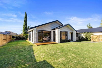 /international/nz/8f-cannell-farm-drive-te-puke-bay-of-plenty-380119939679/