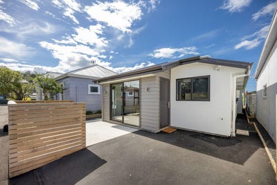 /international/nz/8-edwin-street-caversham-otago-380119859996/