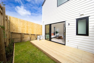 /international/nz/48-kelwyn-road-kelston-auckland-380119880696/