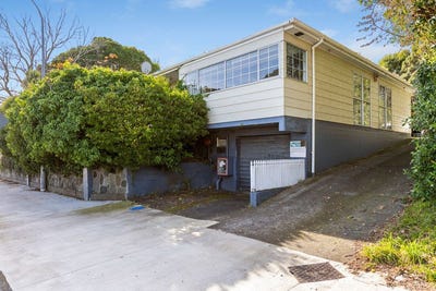 /international/nz/35-mangorei-road-strandon-taranaki-380119809853/