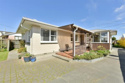 /international/nz/472-wairakei-road-burnside-canterbury-380119937560/