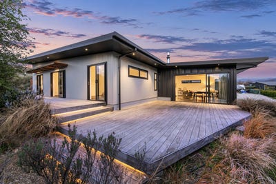 /international/nz/20-makomako-road-wanaka-central-otago-lakes-district-380120000506/