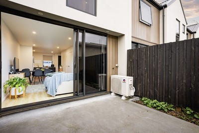 /international/nz/9-nimon-lane-caversham-otago-380119864430/