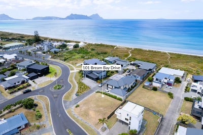 /international/nz/101-bream-bay-drive-ruakaka-northland-380119861863/
