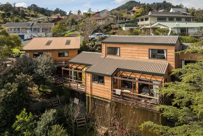 /international/nz/104a-logan-place-thames-coromandel-380119814820/