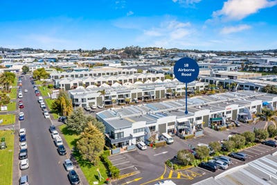/international/nz/4-18-airborne-road-rosedale-auckland-380120025136/