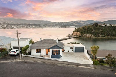 /international/nz/93-moana-crescent-musselburgh-otago-380119860819/