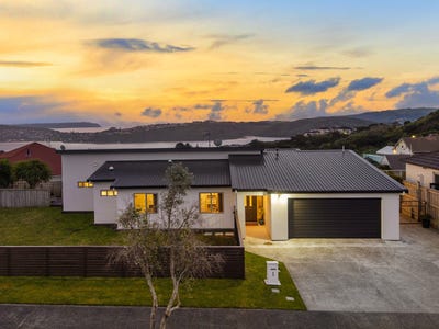 /international/nz/1-greenstone-place-aotea-wellington-380120025857/