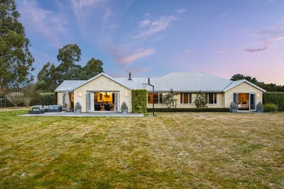 /international/nz/30-wetherfield-lane-swannanoa-canterbury-380119857000/