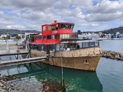/international/nz/139a-oriental-parade-oriental-bay-wellington-380120077877/