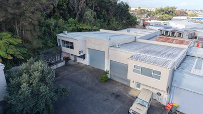 /international/nz/25-ashfield-road-wairau-valley-auckland-380119812058/