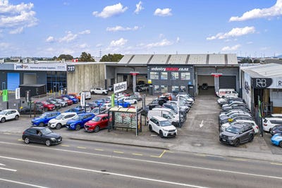 /international/nz/733-735-great-south-road-penrose-auckland-380119873207/