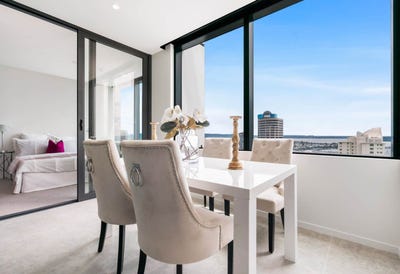 /international/nz/3606-10-commerce-street-auckland-central-auckland-380120036528/