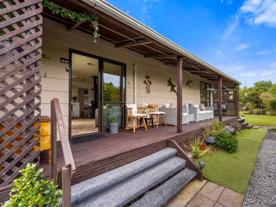/international/nz/19-ocean-view-place-southbridge-canterbury-380120036102/