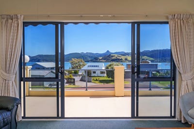 /international/nz/2-triumph-dell-pauanui-coromandel-380119954960/