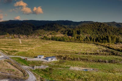 /international/nz/577-blue-spur-road-hokitika-west-coast-380119816567/