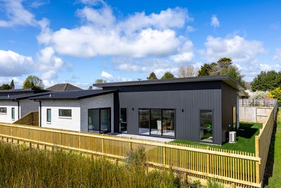 /international/nz/9-galbraith-street-ngaruawahia-waikato-380120024772/