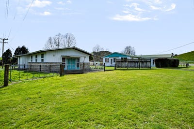 /international/nz/21-and-23-brewer-road-douglas-taranaki-380119875982/