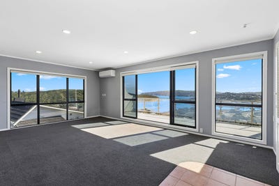 /international/nz/27-eskdale-road-papakowhai-wellington-380120036351/