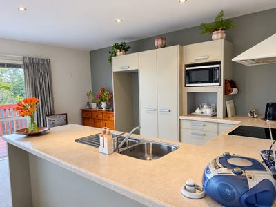/international/nz/25c-hall-street-pukekohe-auckland-380120025628/