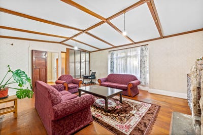 /international/nz/35-edenvale-crescent-mount-eden-auckland-380119859383/