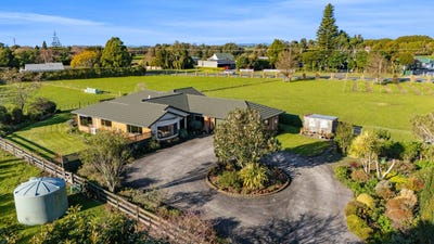 /international/nz/144-raleigh-street-waitara-taranaki-380119863737/