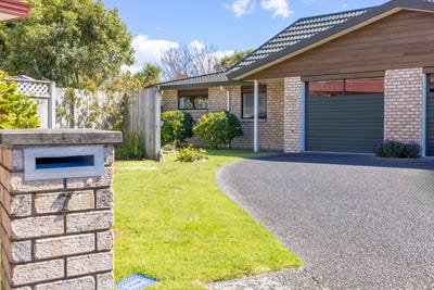 /international/nz/7-83-langdale-avenue-paraparaumu-wellington-380120025688/