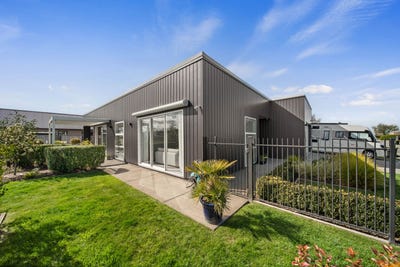 /international/nz/1-whatman-avenue-masterton-wairarapa-380119870491/