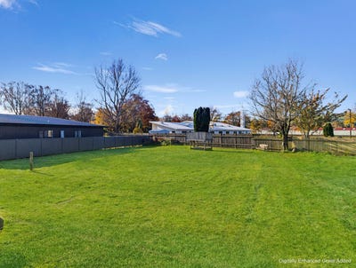 /international/nz/17a-broughton-street-gore-southland-380119816193/