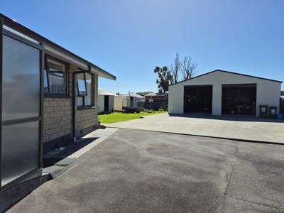 /international/nz/190-hampden-street-hokitika-west-coast-380119940972/