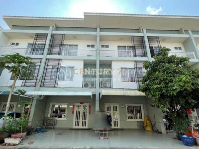 /international/kh/chrang-chamres-i-russey-keo-phnom-penh-360107138597/
