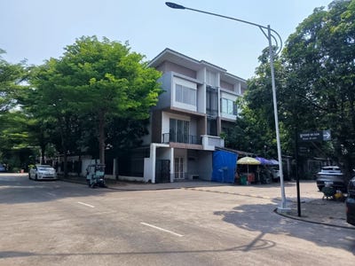 /international/kh/nirouth-chbar-ampov-phnom-penh-360107916486/