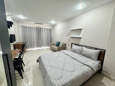 /international/kh/boeung-kak-2-toul-kork-phnom-penh-360107976137/