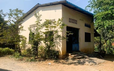 /international/kh/ou-char-battambang-battambang-360107115498/