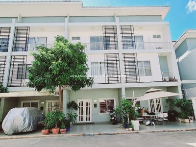 /international/kh/chrang-chamres-i-russey-keo-phnom-penh-360107116683/
