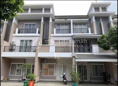 /international/kh/nirouth-chbar-ampov-phnom-penh-360107103676/